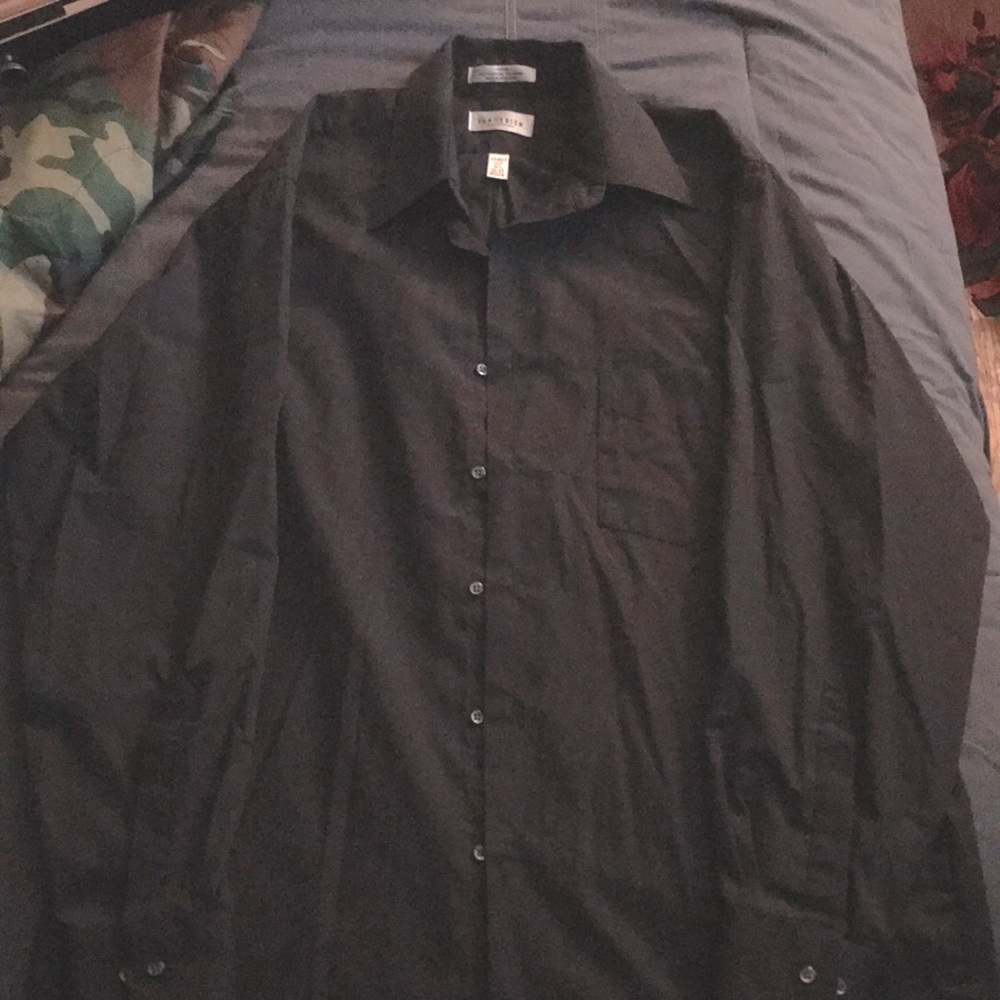 Van Heusen Men's Dress Shirt